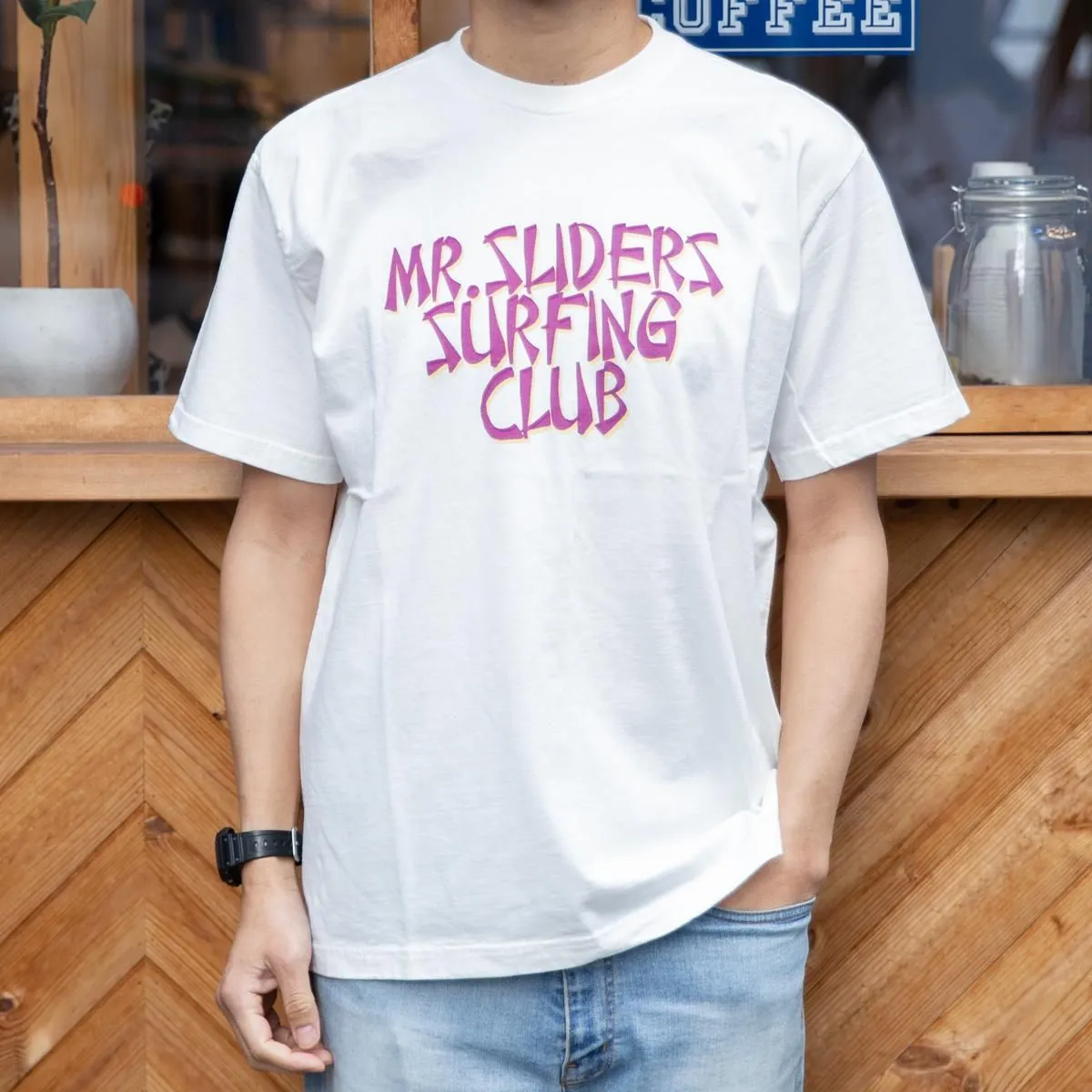 TURN ME ON "SLIDERS SURFING CLUB TEE"