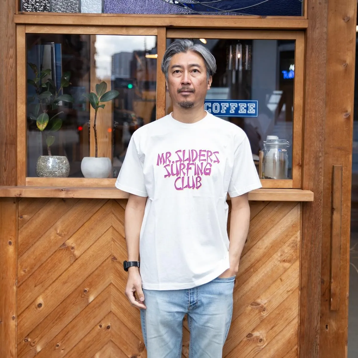 TURN ME ON "SLIDERS SURFING CLUB TEE"