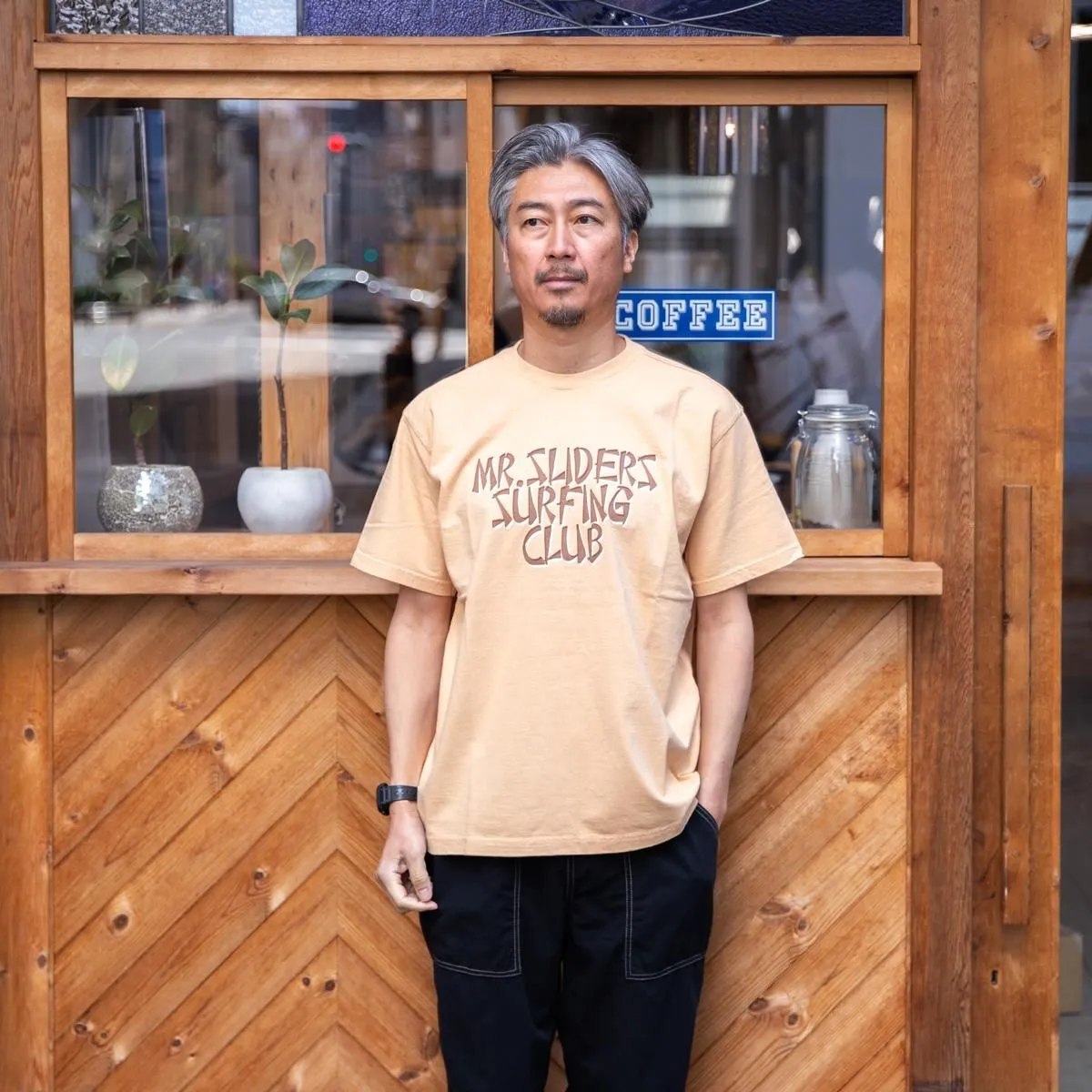 TURN ME ON "SLIDERS SURFING CLUB TEE"