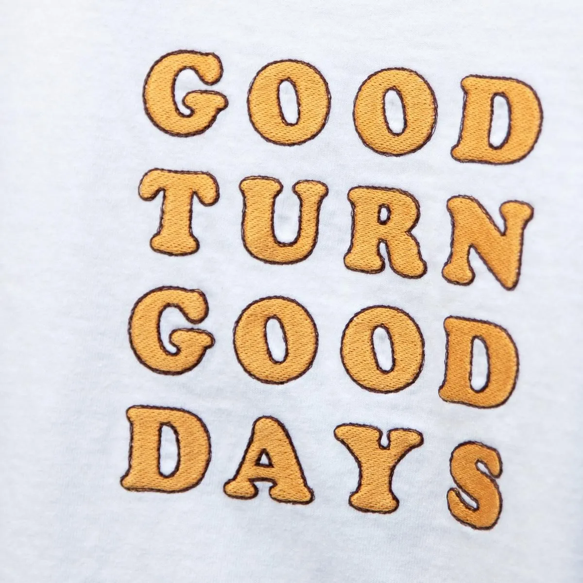 TURN ME ON "GOOD TURN GOOD DAYS TEE" 125-582