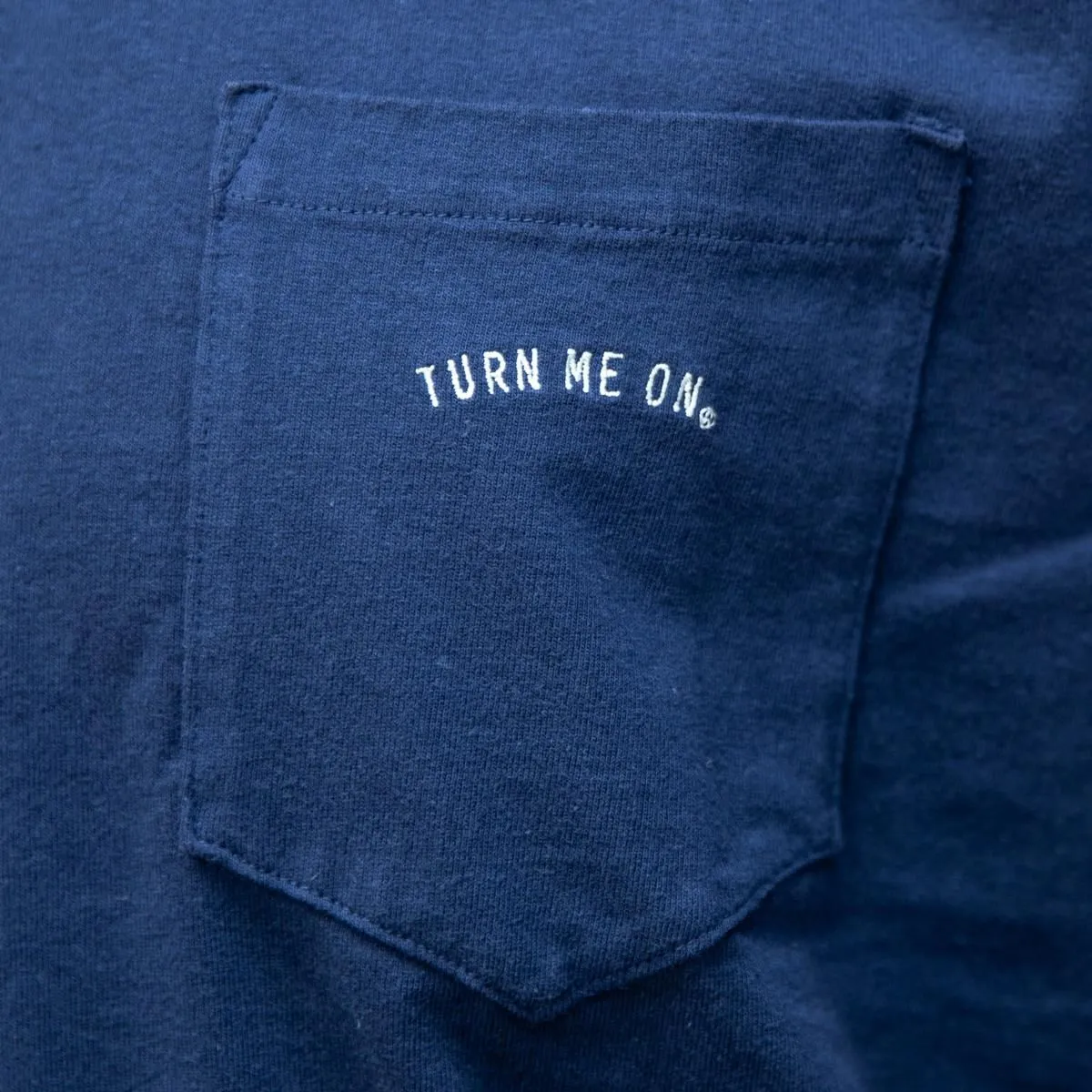 TURN ME ON "GOOD TURN GOOD DAYS TEE" 125-582
