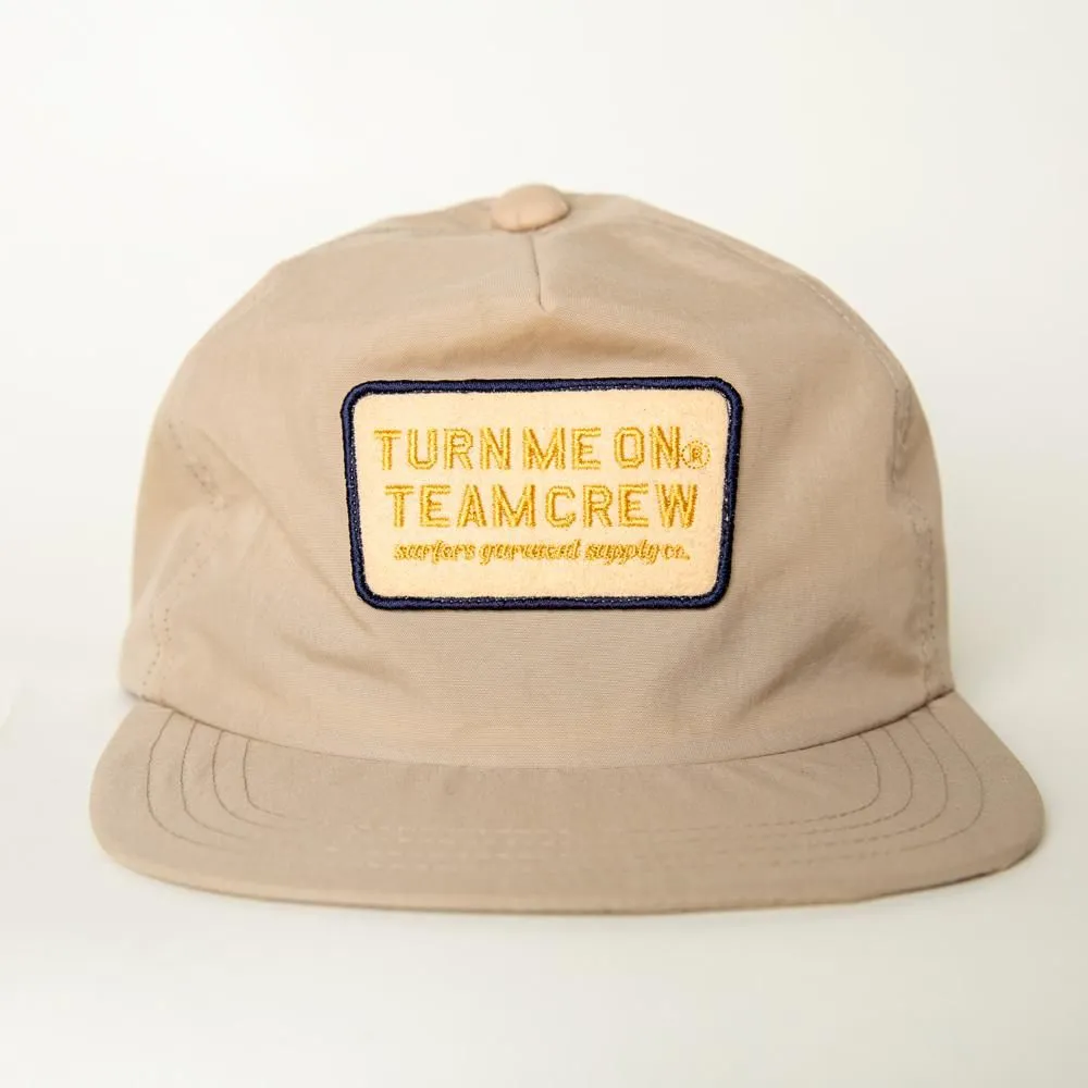 TURN ME ON TEAM CREW ナイロンCAP 525-331