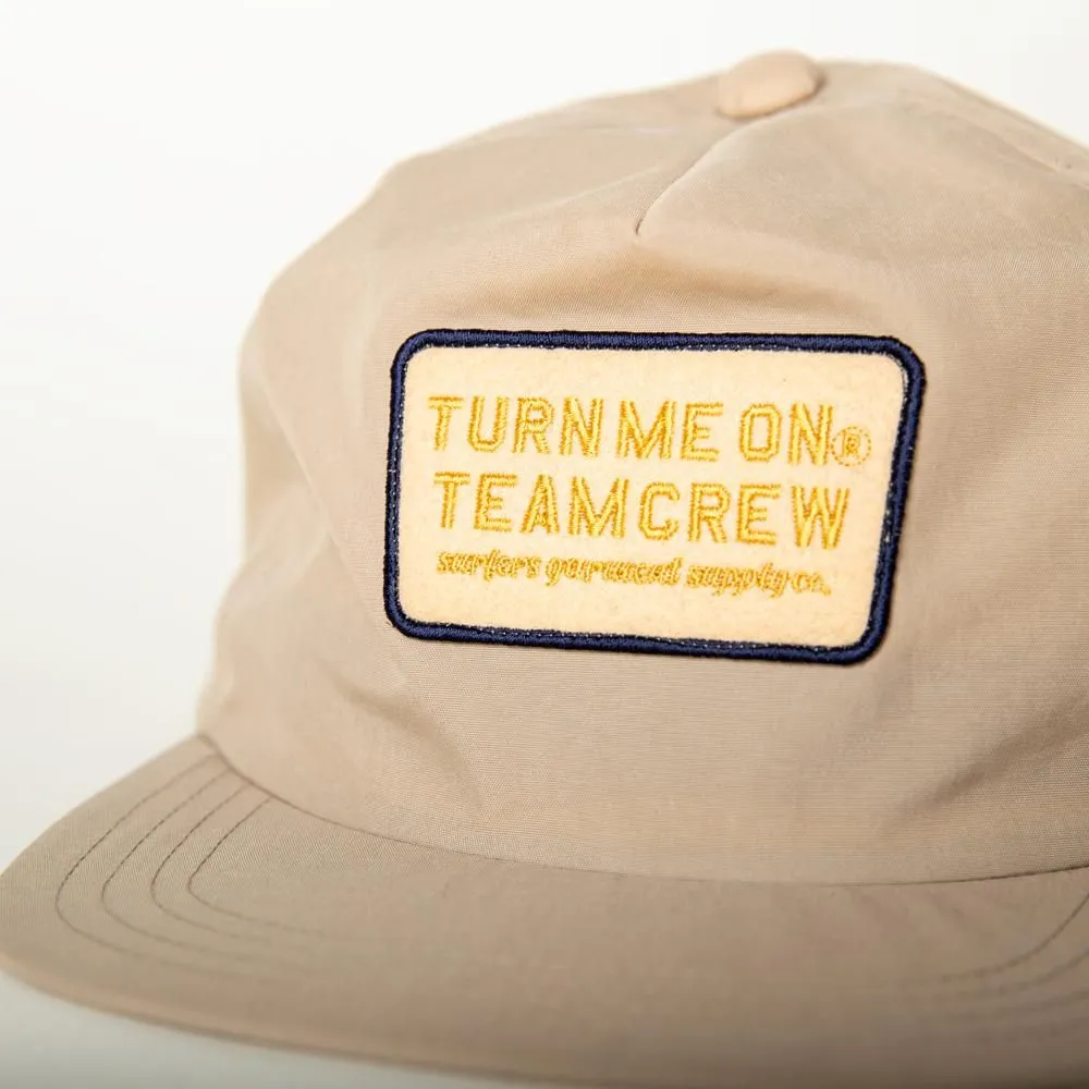 TURN ME ON TEAM CREW ナイロンCAP 525-331