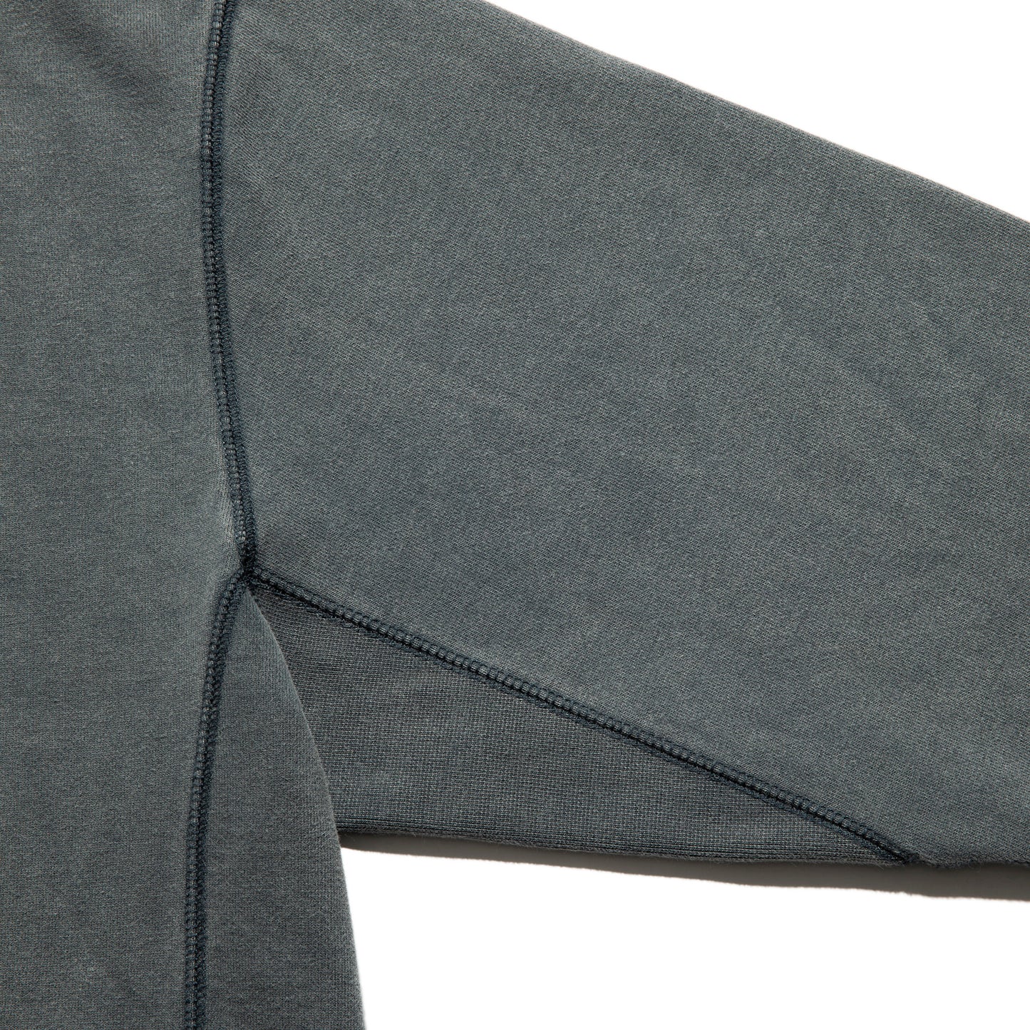 ROARK-"GEAR & GUIDES" P/O HOODED SWEAT