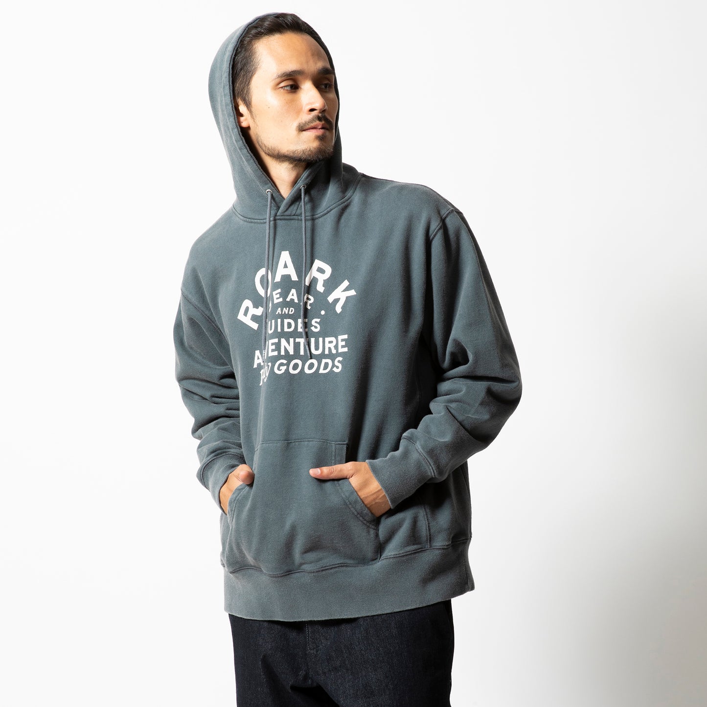 ROARK-"GEAR & GUIDES" P/O HOODED SWEAT