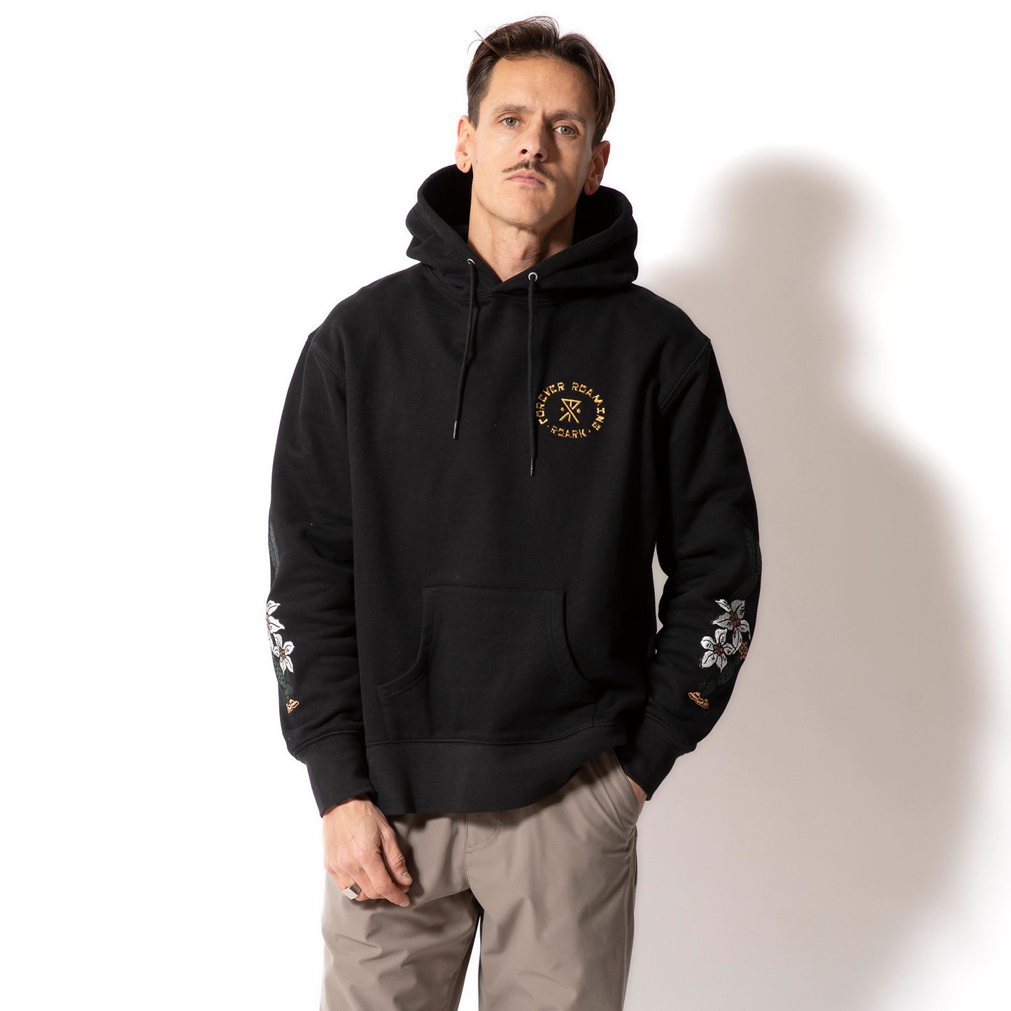 ROARK "F.ROAMING" P/O HOOD SWEAT