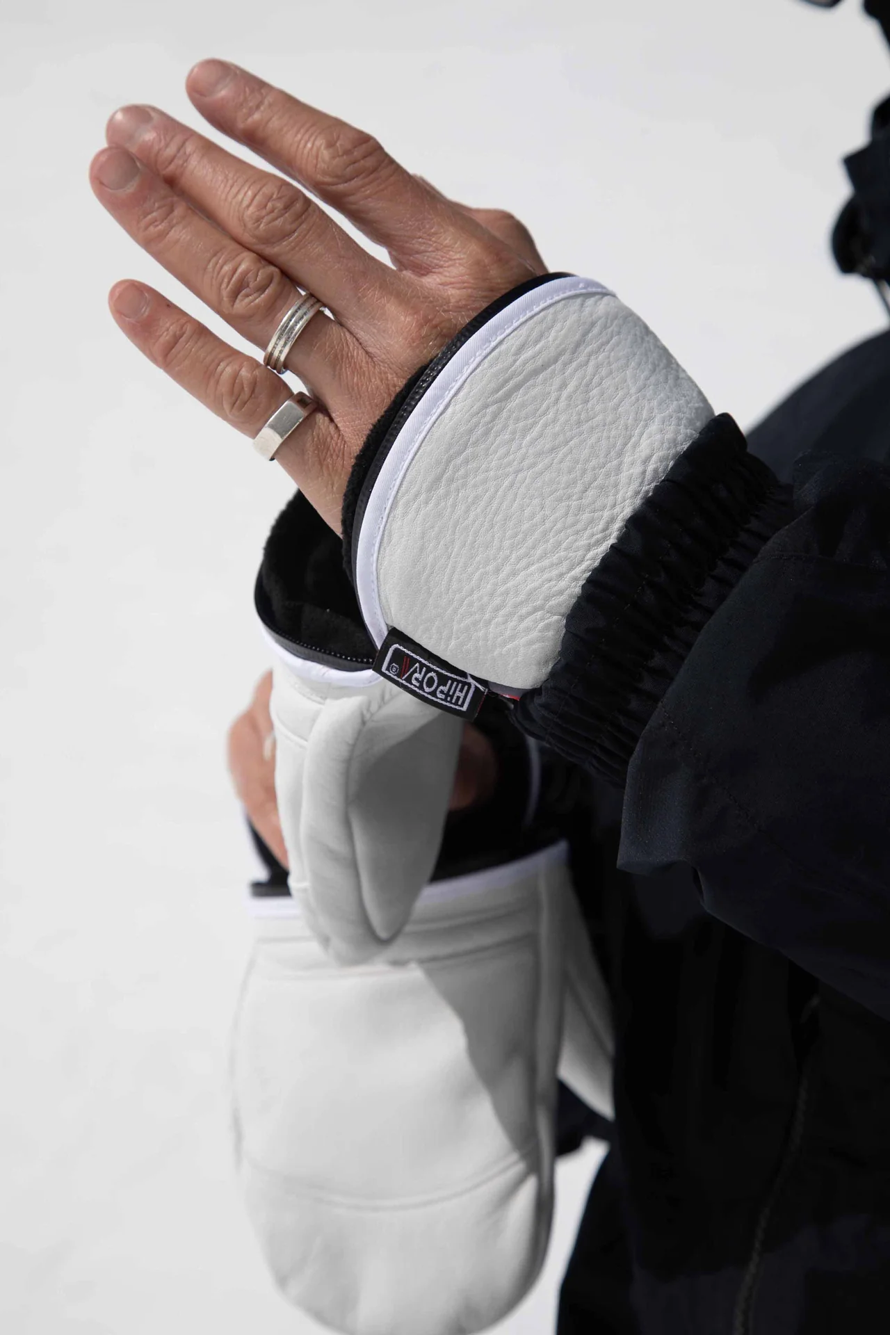 DEATHGRIP GLOVE CO. 僵尸手套