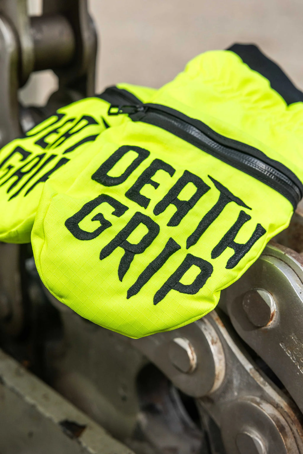 DEATHGRIP GLOVE CO. Ghoul Mitt Highlighter