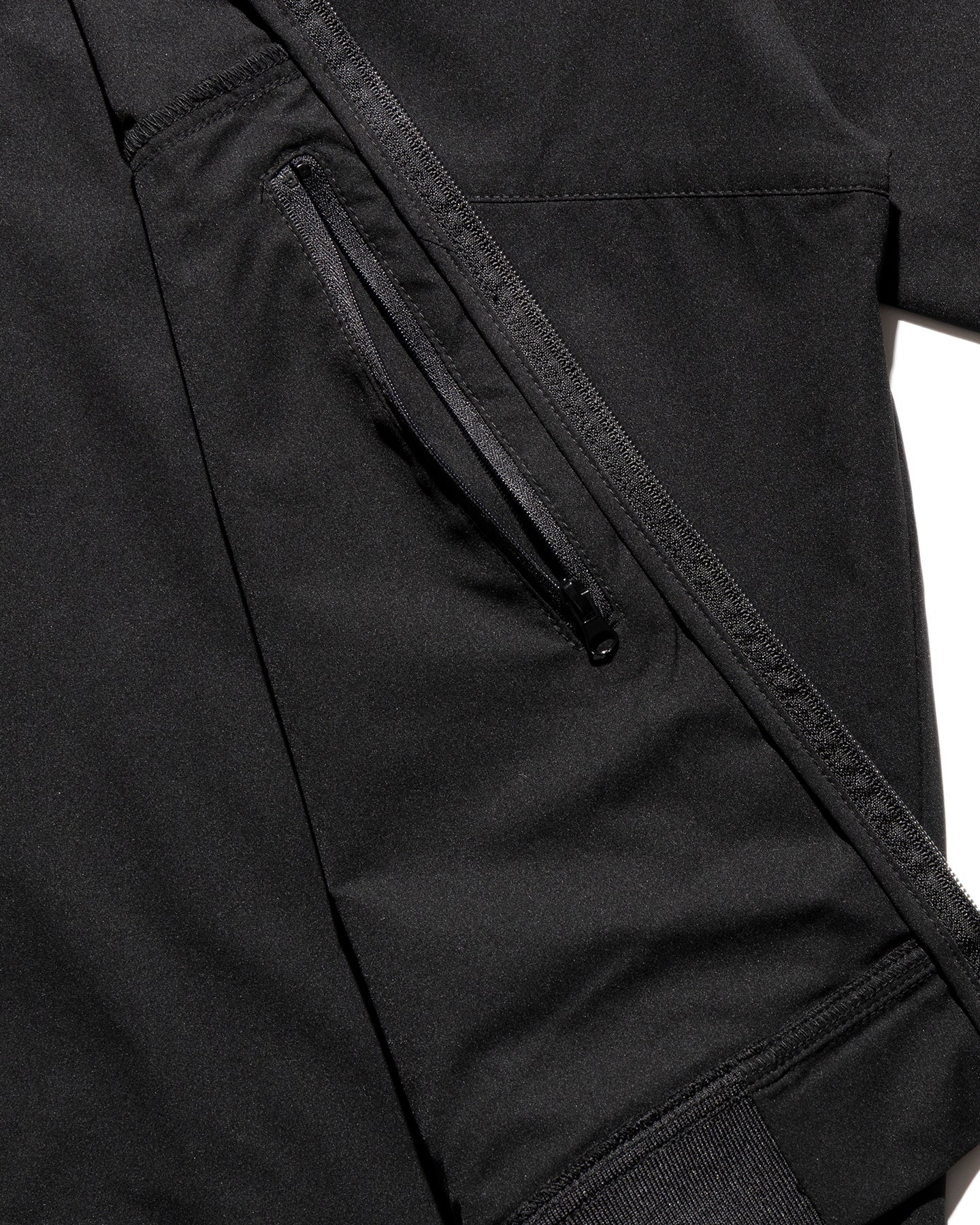 ROARK BOMBER LITE ROAMFREE