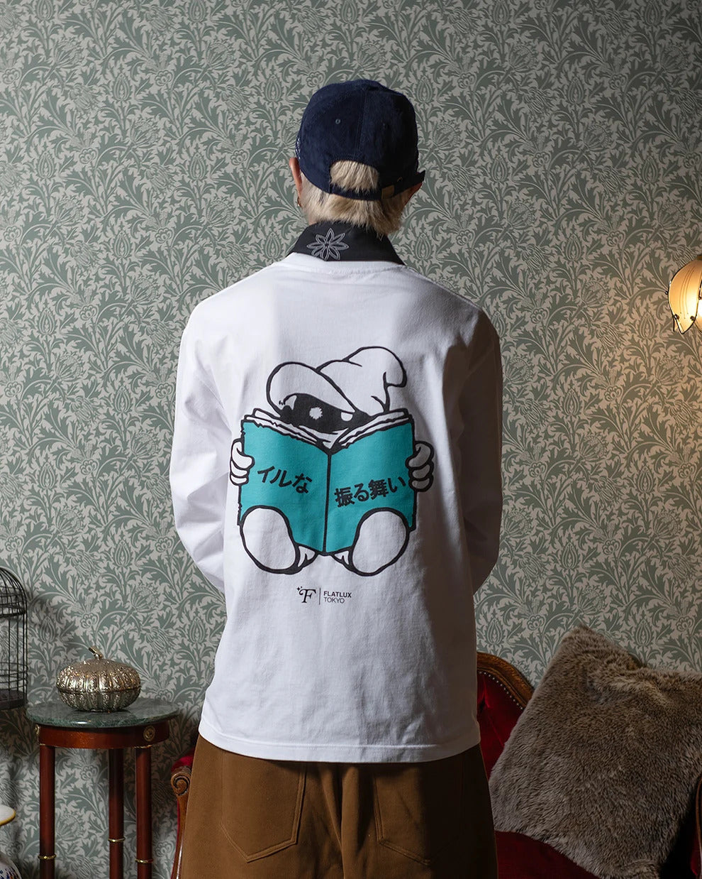 FLATLUX Bible
 Ls-T white